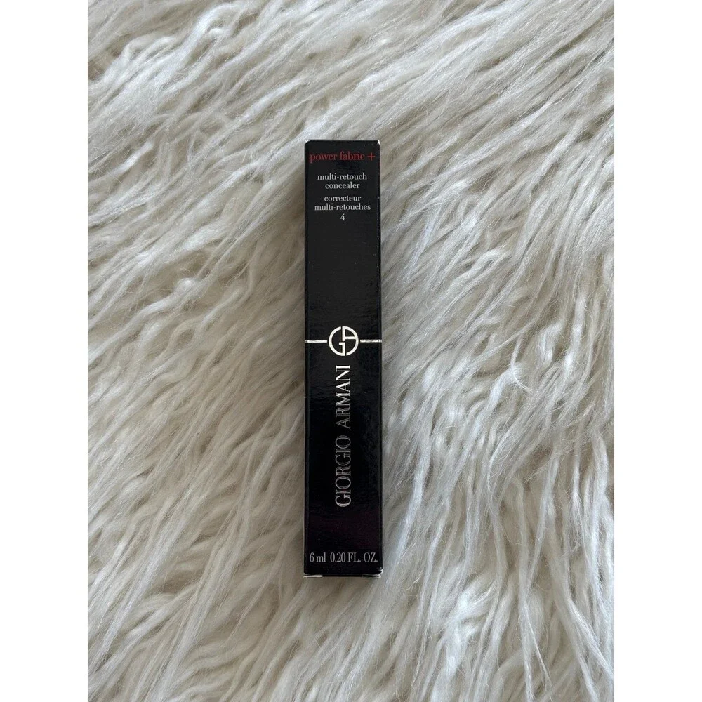 Giorgio Armani Beauty Power Fabric Concealer 4